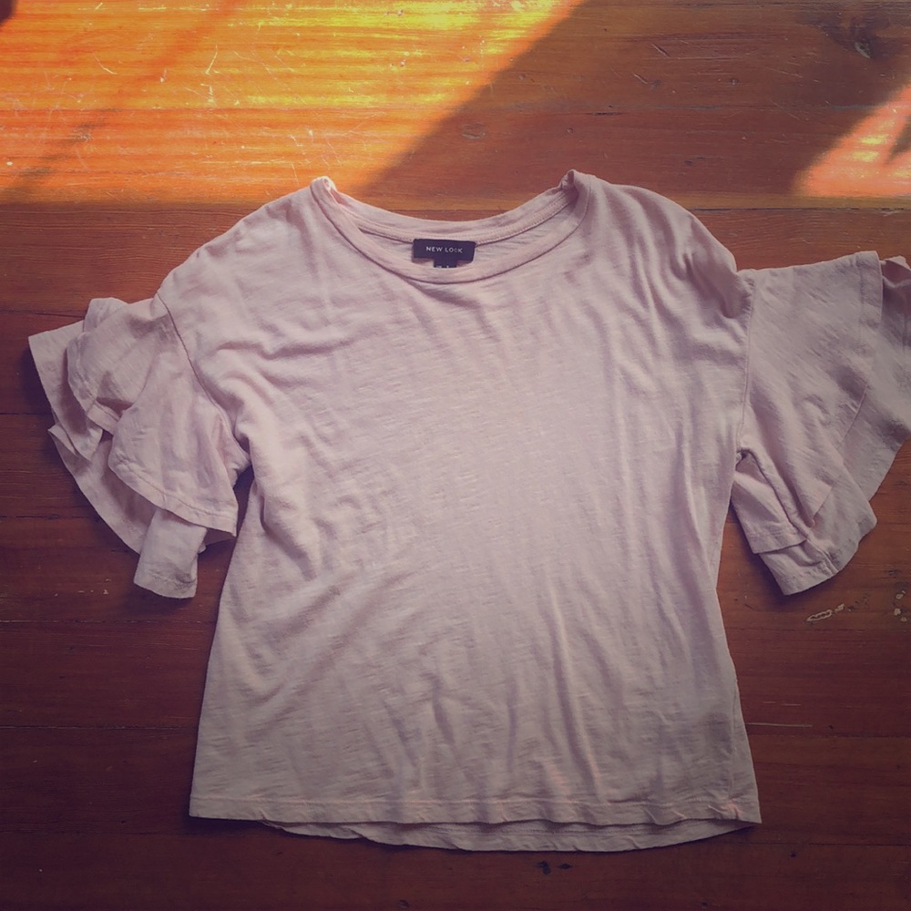 Pink ruffle sleeve T-shirt